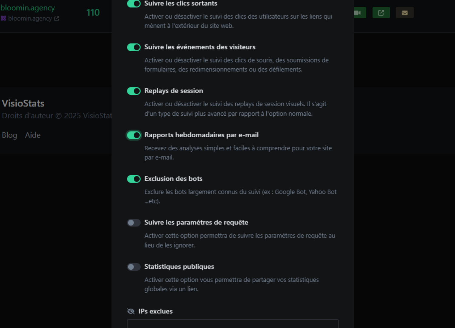 Interface de configuration des suivis et rapports analytiques.